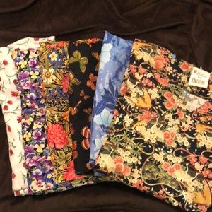 Medical Scrub Tops ~ Lot of 7 ~ Fun Colors and Patterns ❤️ 2 front pockets.